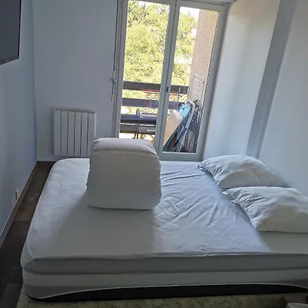 Joli 2 Pièces 4 Voyageurs équipé 13 Avenue De La Divette 14390 Appartamento *