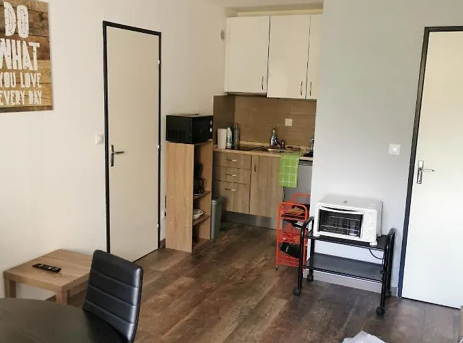 Joli 2 Pièces 4 Voyageurs équipé 13 Avenue De La Divette 14390 Appartamento Cabourg