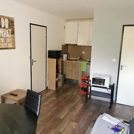 Joli 2 Pieces 4 Voyageurs Equipe 13 Avenue De La Divette 14390 Apartament Cabourg
